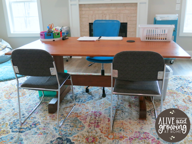 mom's desk - our homeschool room tour - Alive and Growing @ Home